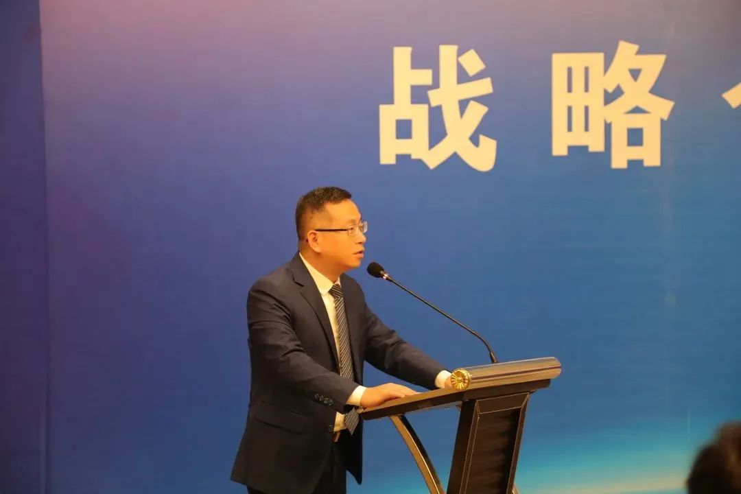 复地产发高级副总裁,成都公司董事长芮胜宇,成都农商银行党委副书记